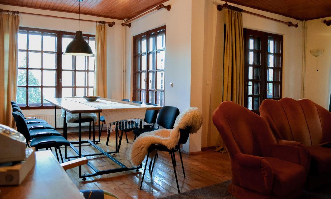 Grandpa'S Hidden Crib, 6 Bedroom, Pet Friendly ซินายา ภายนอก รูปภาพ