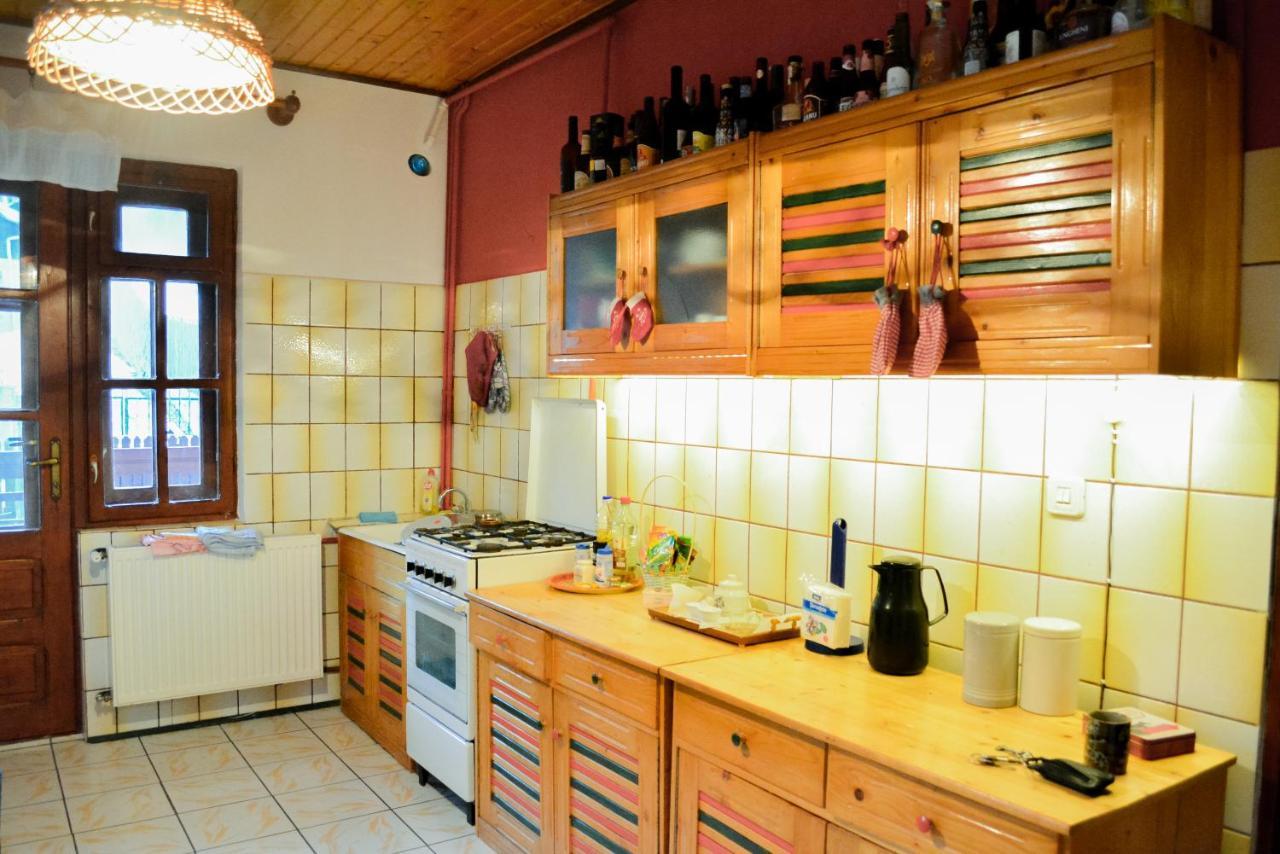 Grandpa'S Hidden Crib, 6 Bedroom, Pet Friendly ซินายา ภายนอก รูปภาพ